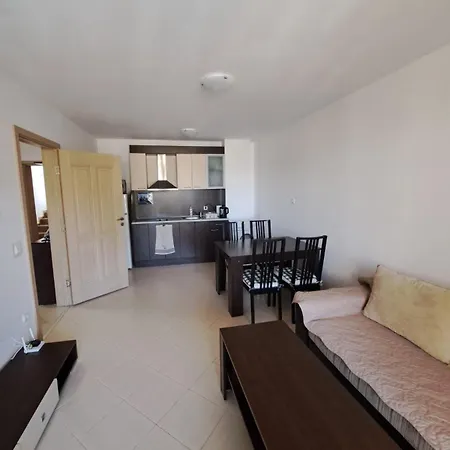 Kalia Sunny 1 Bedroom Апартаменти